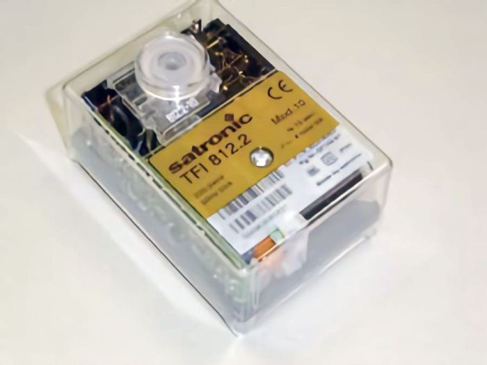 Программный блок SATRONIC TFI 812. De Dietrich 95325281