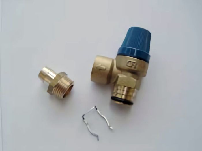 Предохранительный клапан 7 бар 1/2". De Dietrich S100796